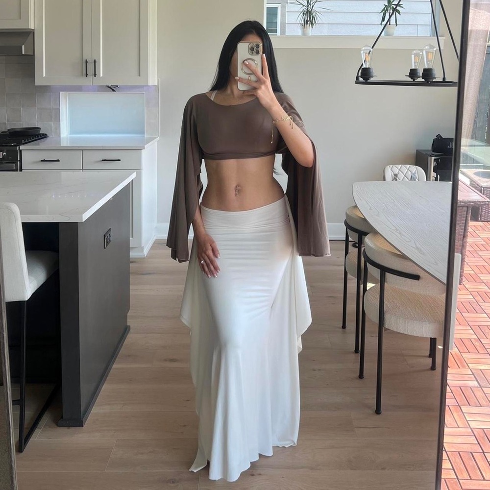 Elvira Top 🤎